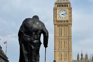Sir Winston Churchill statue image