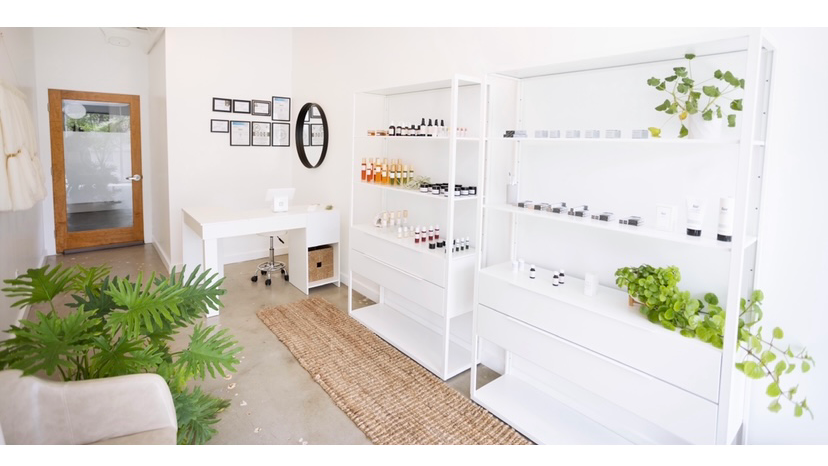 Clove Boutique Skin Studio 64110