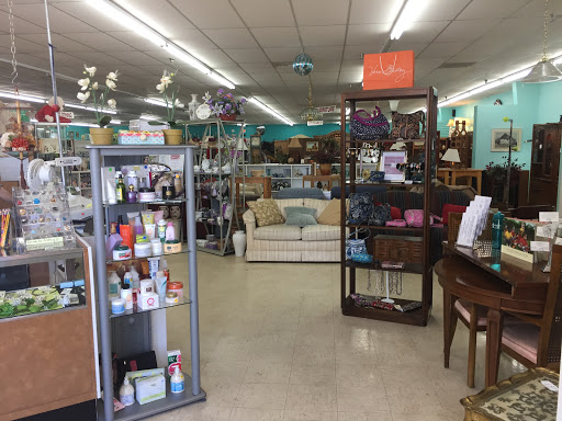 Thrift Store «Kimberly Home Thrift», reviews and photos, 1428 Main St, Dunedin, FL 34698, USA