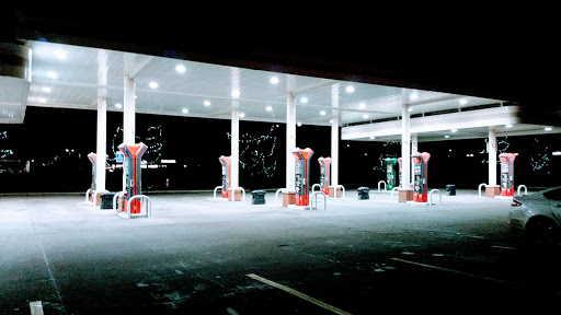 Gas Station «Hy-Vee Gas», reviews and photos, 665 S 51st St, West Des Moines, IA 50265, USA