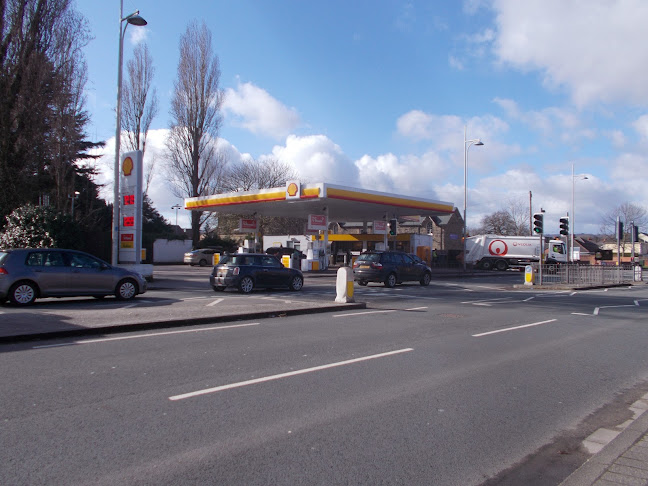 Reviews of Shell in Wrexham - Gas station