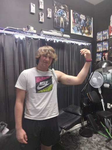 Tattoo Shop «Art & Soul Tattoo», reviews and photos, 6021 S Westnedge Ave, Portage, MI 49002, USA