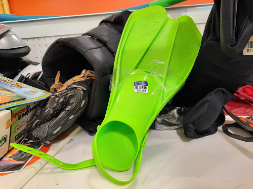 Thrift Store «Goodwill - Maple Grove: Circle North», reviews and photos, 13605 80th Cir N, Maple Grove, MN 55311, USA