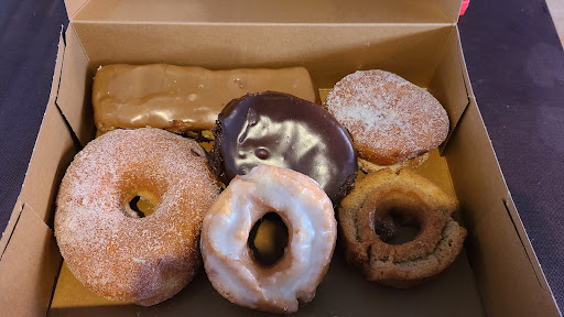 Donut Shop «Top Pot Doughnuts», reviews and photos, 2124 5th Ave, Seattle, WA 98121, USA