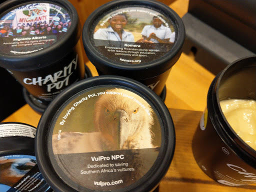 Cosmetics Store «Lush Cosmetics», reviews and photos, 3915 W 50th St, Edina, MN 55424, USA