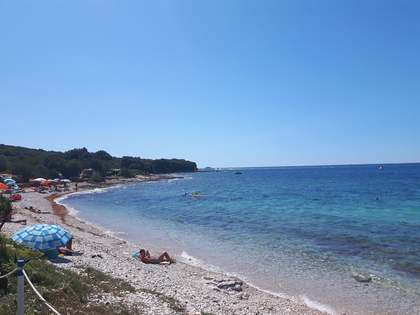 Foto van Castelan beach met turquoise puur water oppervlakte