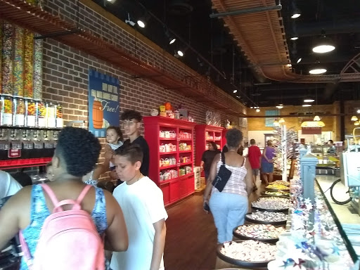 Outlet Mall «Tanger Outlet Lancaster», reviews and photos, 311 Stanley K. Tanger Blvd, Lancaster, PA 17602, USA