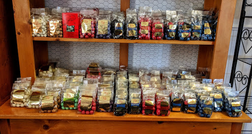 Farm «Pacific Hazelnut Farms & Candy Factory», reviews and photos, 14673 Ottaway Rd NE, Aurora, OR 97002, USA