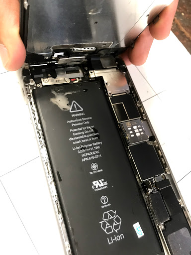 Mobile Phone Repair Shop «Mr.Cell Repairs», reviews and photos, 6521 E Colonial Dr, Orlando, FL 32807, USA