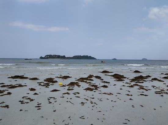 Elyora Beach