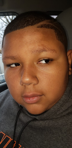 Barber Shop «Thumbs Up Barber Shop», reviews and photos, 544 John Fitch Hwy, Fitchburg, MA 01420, USA