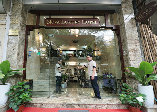 Hotels for couples Hanoi