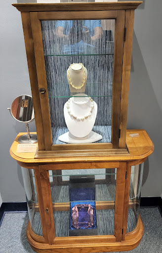 Jewelry Designer «Villarreal Fine Jewelers - Designers of Exquisite Jewelry», reviews and photos, 7600 Burnet Rd #520, Austin, TX 78757, USA