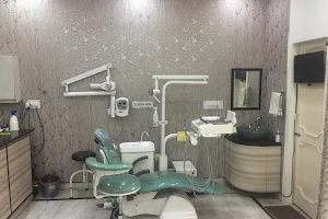 Dr. Vivek Adlakha | Dentistation | Meerut Dental & Psychology Clinic image