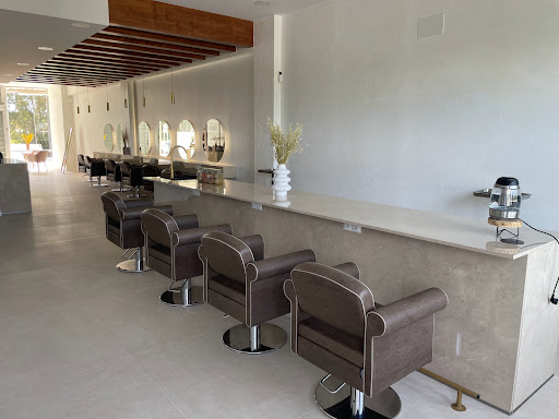 Peluquería EL SALÓN D´LaURA en Chiclana de La Frontera, Cádiz