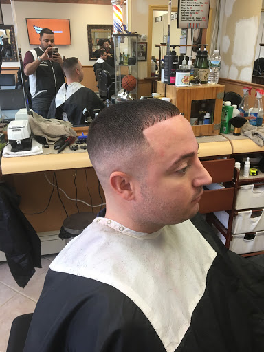 Barber Shop «Prestige Barber Shop», reviews and photos, 892 Hempstead Turnpike, Franklin Square, NY 11010, USA