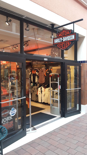 Harley-Davidson Dealer «Peterson’s Miami Beach Harley-Davidson», reviews and photos, 401 Biscayne Blvd, Miami, FL 33132, USA