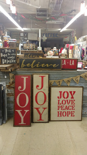 Gift Shop «Random Harvest Marketplace», reviews and photos, 105 N 3rd St, Beresford, SD 57004, USA