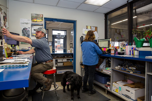 Auto Repair Shop «Dale Feste Automotive», reviews and photos, 1801 Mainstreet, Hopkins, MN 55343, USA