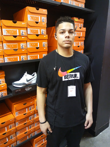 Clothing Store «Nike Factory Store», reviews and photos, 651 Kapkowski Rd #150, Elizabeth, NJ 07201, USA