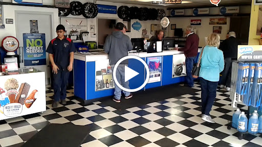 Tire Shop «Colorado Tire & Service», reviews and photos, 1541 Chambers Rd, Aurora, CO 80011, USA