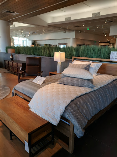 Furniture Store «Crate and Barrel», reviews and photos, 555 Bellevue Way NE, Bellevue, WA 98004, USA