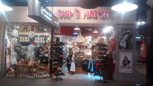 Shopping Mall «Crystal City Shops», reviews and photos, 2200 Crystal Dr, Arlington, VA 22202, USA