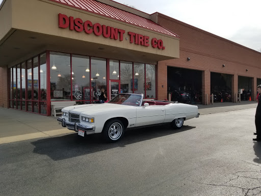 Tire Shop «Discount Tire Store - Crestwood, IL», reviews and photos, 13550 S Cicero Ave, Crestwood, IL 60445, USA