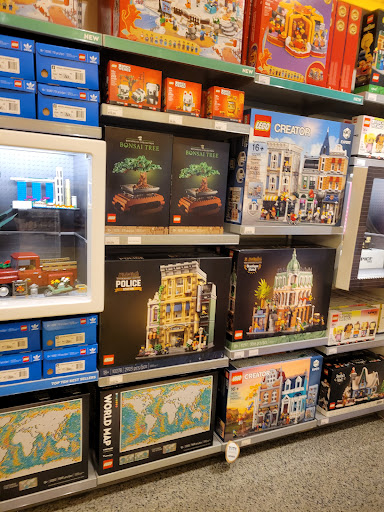 Toy Store «The LEGO Store», reviews and photos, 6600 Topanga Canyon Blvd, Canoga Park, CA 91303, USA