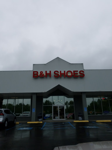 Shoe Store «B & H Shoe Store», reviews and photos, 14396 N U.S. 25 E, Corbin, KY 40701, USA