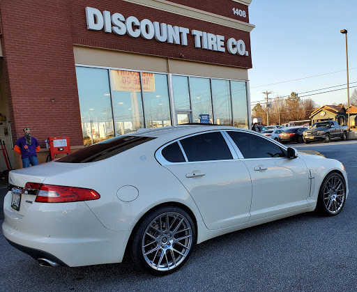 Tire Shop «Discount Tire Store - Greenville, SC», reviews and photos, 1408 Woodruff Rd, Greenville, SC 29607, USA