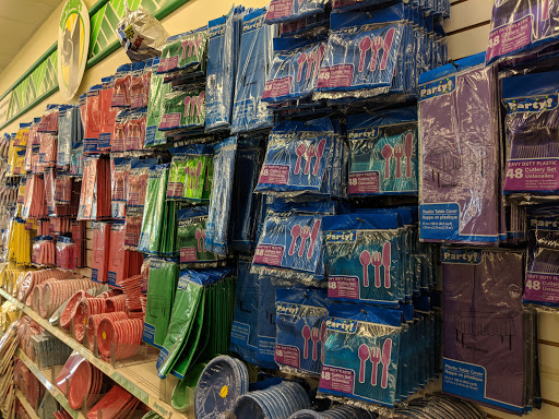 Dollar Store «Dollar Tree», reviews and photos, 1941 W Grand River Ave #101, Okemos, MI 48864, USA