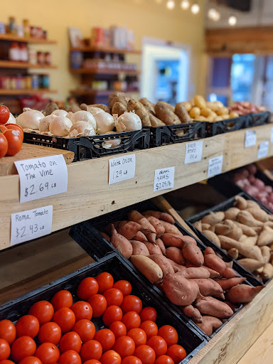 Grocery Store «Lewis River Produce», reviews and photos, 1697 Lewis River Rd, Woodland, WA 98674, USA