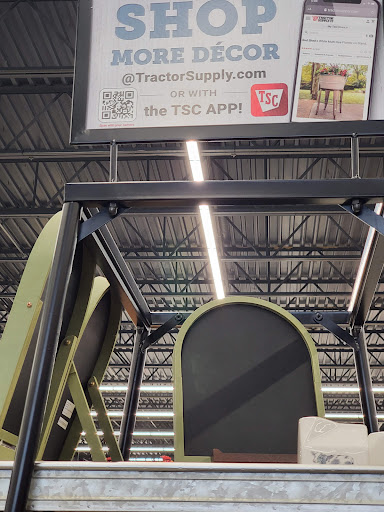 Home Improvement Store «Tractor Supply Co.», reviews and photos, 8135 Brookville Rd, Indianapolis, IN 46239, USA