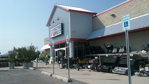 Home Improvement Store «Tractor Supply Co.», reviews and photos, 1352 Michigan Ave, Benzonia, MI 49616, USA
