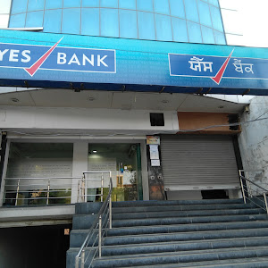 Yes Bank photo