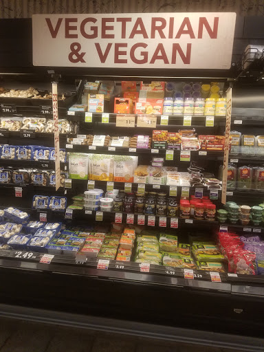 Supermarket «Giant Eagle Supermarket», reviews and photos, 111 W Madison St, Rochester, PA 15074, USA