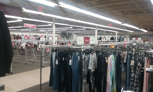 Clothing Store «Burlington Coat Factory», reviews and photos, 1 Padanaram Rd, Danbury, CT 06811, USA