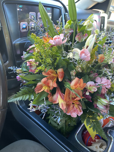 Florist «World of Flowers», reviews and photos, 902 Old Fayetteville St # 101, Durham, NC 27701, USA