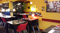 Atmosphère du La Pitcholina - Restaurant Saint Orens à Saint-Orens-de-Gameville - n°11