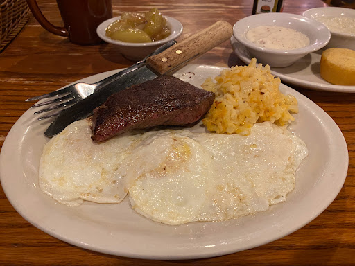 American Restaurant «Cracker Barrel Old Country Store», reviews and photos, 1162 Wayne Ave, Chambersburg, PA 17202, USA