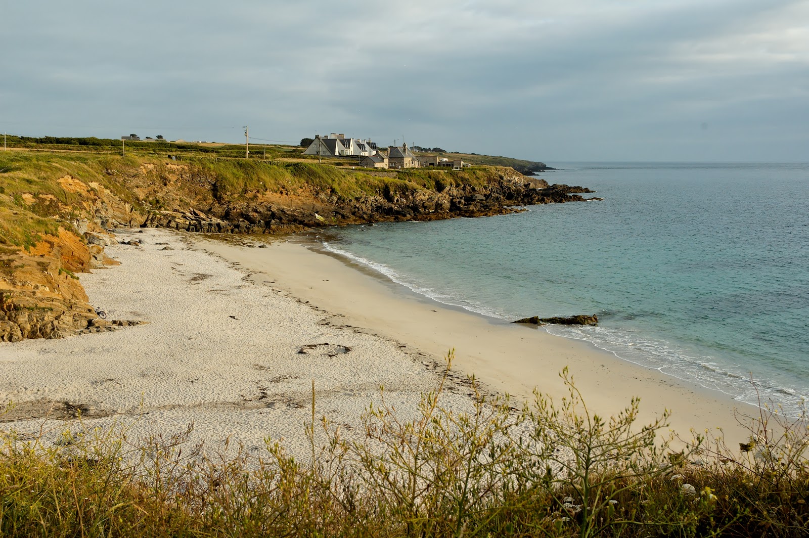 Plage de Porz Liogan'in fotoğrafı vahşi alan