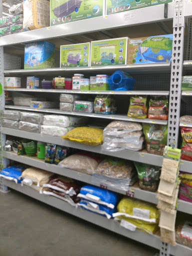 Pet Supply Store «Pet Club Rancho Cordova», reviews and photos, 2344 Sunrise Blvd, Rancho Cordova, CA 95670, USA