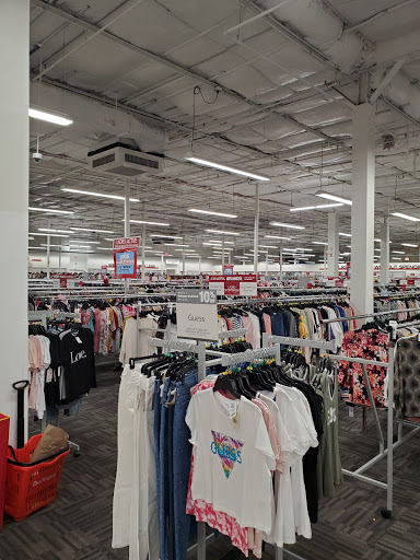 Clothing Store «Burlington Coat Factory», reviews and photos, 800 Barnum Avenue Cutoff, Stratford, CT 06614, USA