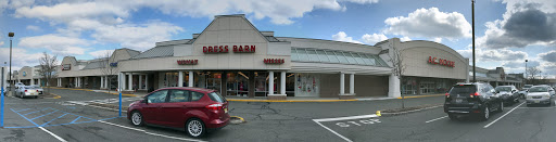 Shopping Mall «Watchung Square Mall», reviews and photos, 1515 US-22, Watchung, NJ 07069, USA