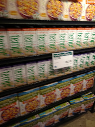 Grocery Store «Whole Foods Market», reviews and photos, 821 W Lancaster Ave, Wayne, PA 19087, USA