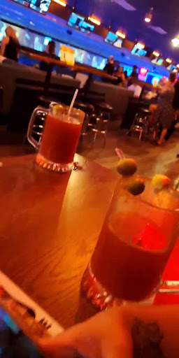 Bowling Alley «Brunswick Zone Deer Creek Lanes», reviews and photos, 7930 Haven Ave, Rancho Cucamonga, CA 91730, USA