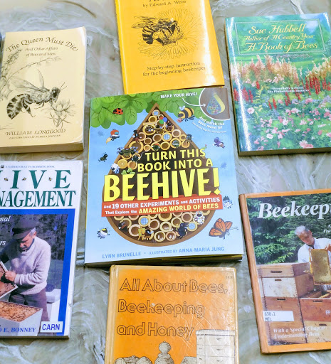 Book Store «Main Street Books Monroe LLC», reviews and photos, 110 E Main St #100, Monroe, WA 98272, USA