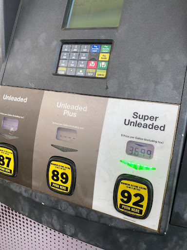 Gas Station «Thorntons», reviews and photos, 1830 Midland Trail, Shelbyville, KY 40065, USA