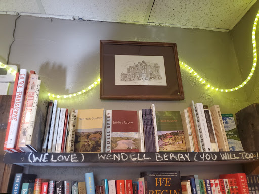 Book Store «Roebling Point Books & Coffee», reviews and photos, 306 Greenup St, Covington, KY 41011, USA